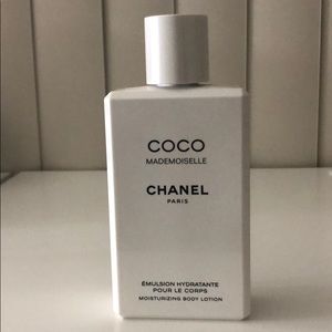 CHANEL COCO MADEMOISELLE Moisturizing Body Lotion
